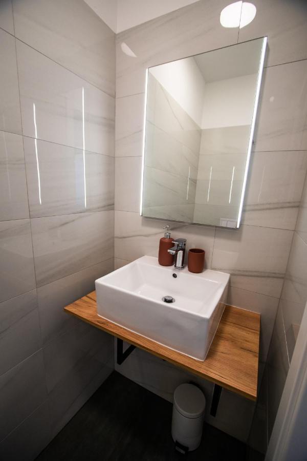 Appartement Azzurro - With Private Rooftop Jacuzzi Zadar